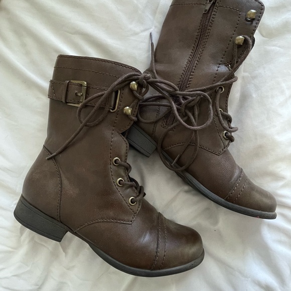 American Rag Shoes | American Rag Womens Afionn Closed Toe Ankle Fashion Boots | Color: Brown | Size: 6 | Harpreetkaur00's Closet